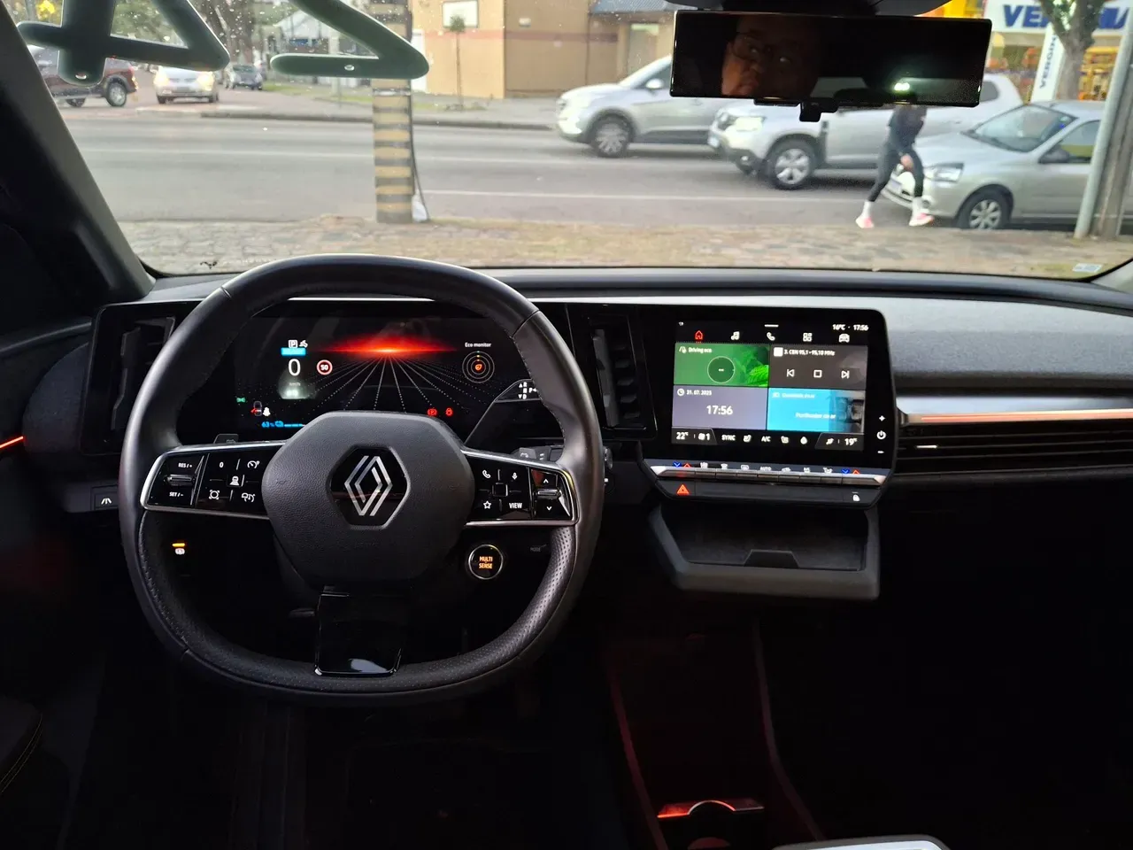 Renault Megane E-tech Electric - Imagem 16