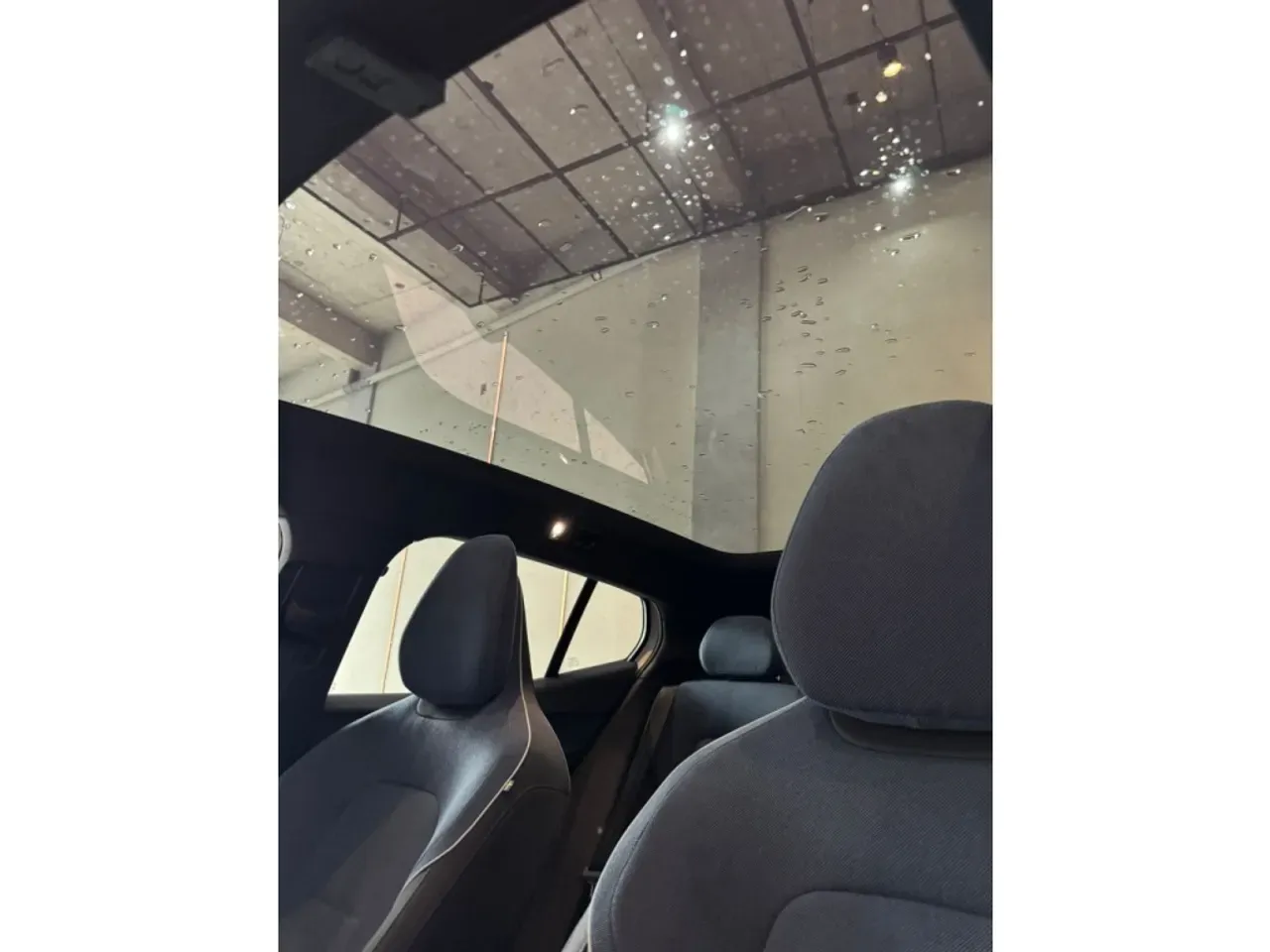 Volvo EX30 - Imagem 8