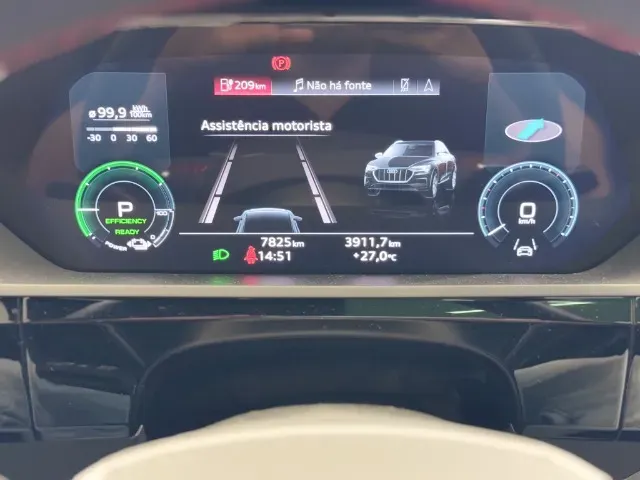 Audi Q8 E-tron - Imagem 14