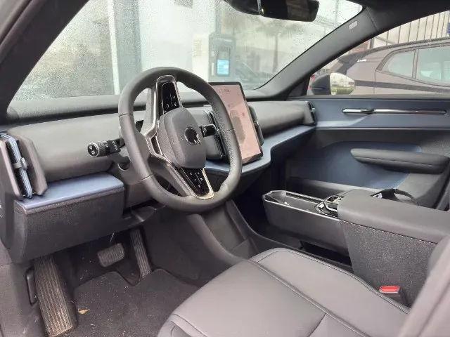 Volvo EX30 - Imagem 7