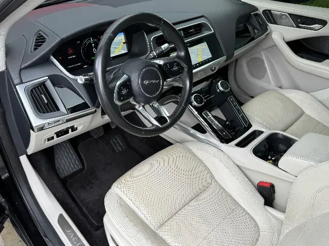 Jaguar I-pace - Imagem 6