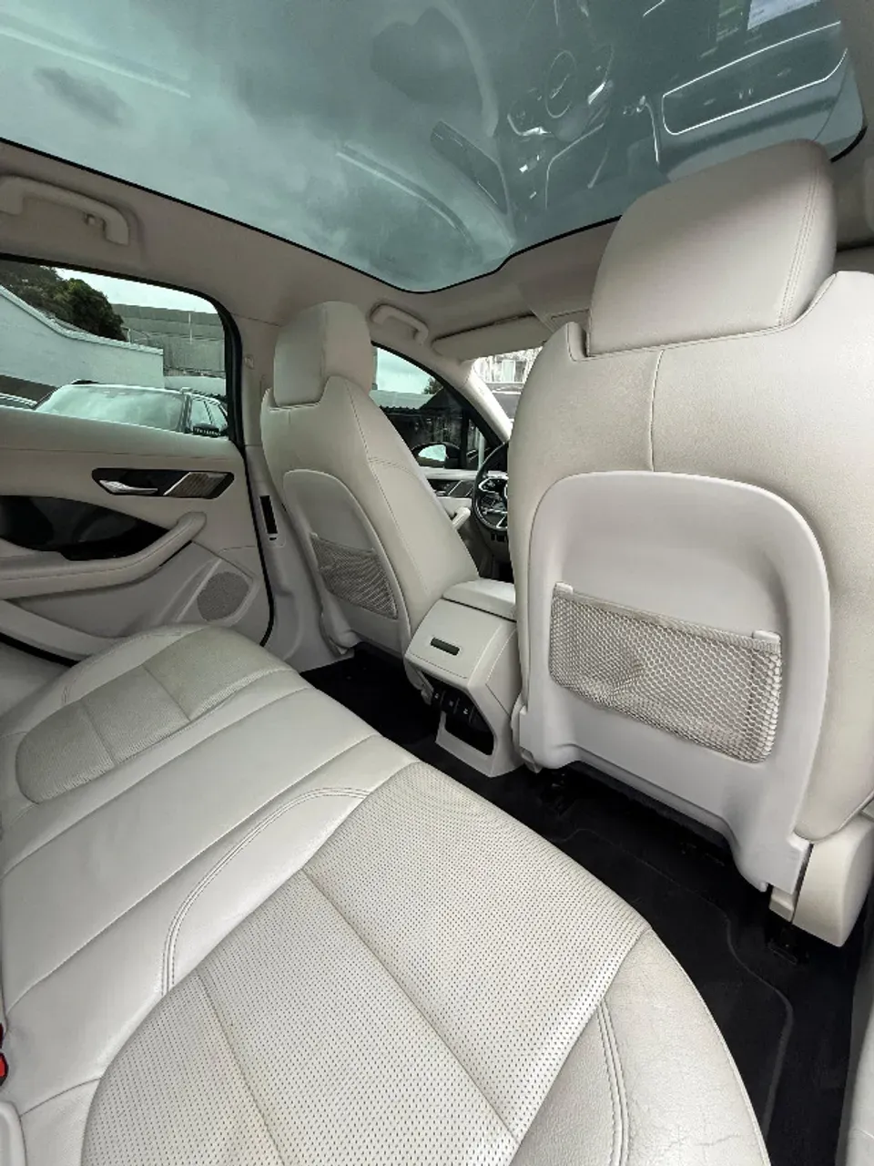 Jaguar I-pace - Imagem 9