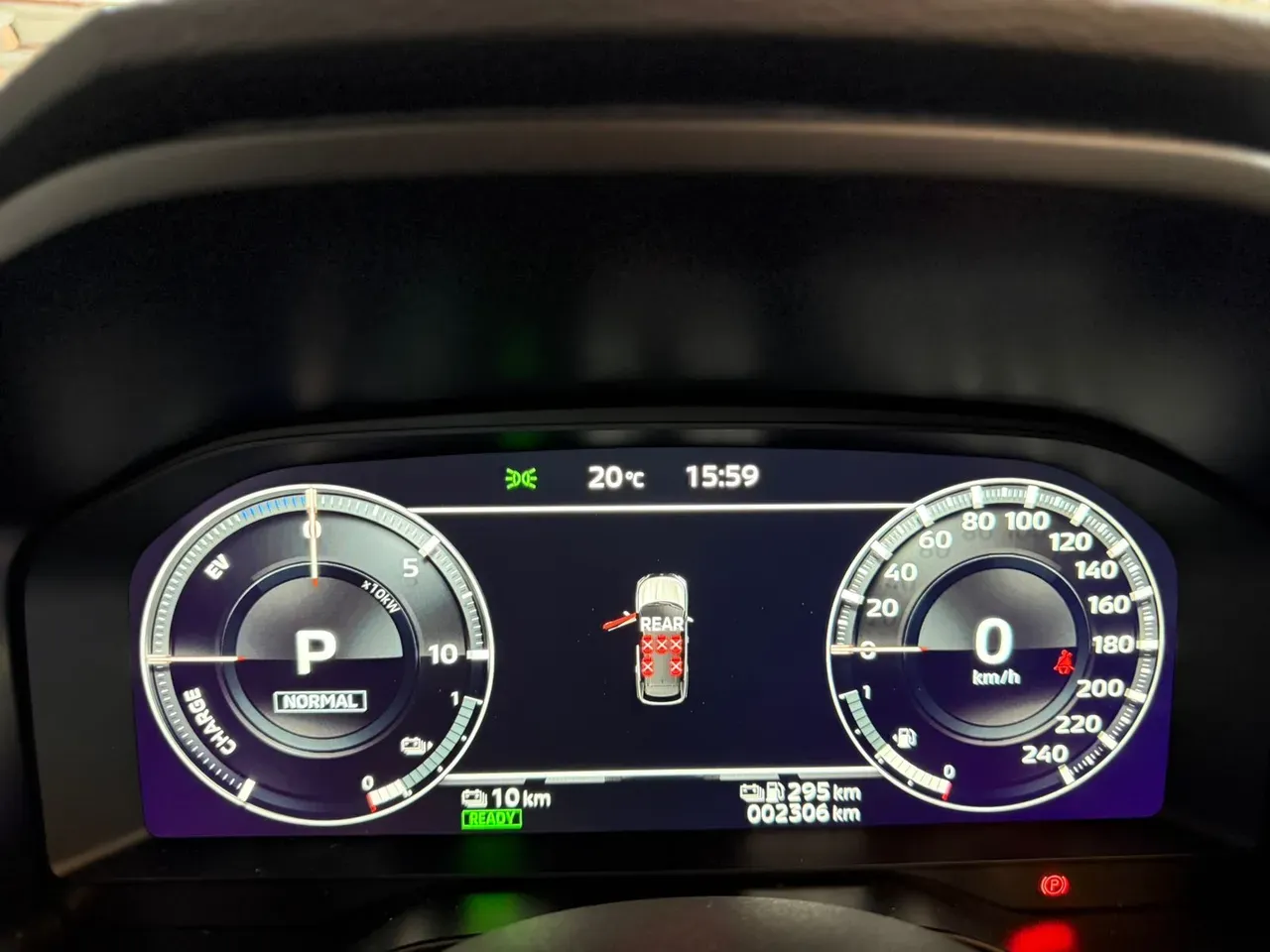 Mitsubishi Outlander Plug-in Hybrid - Imagem 12