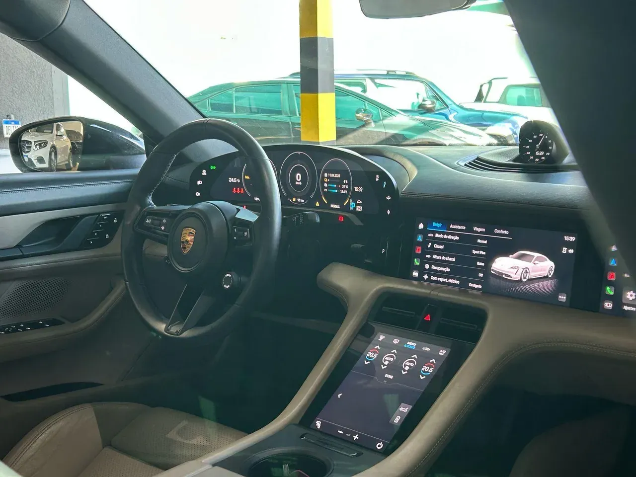 Porsche Taycan - Imagem 15