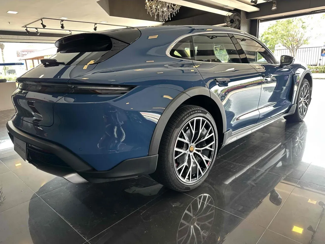 Porsche Taycan - Imagem 5