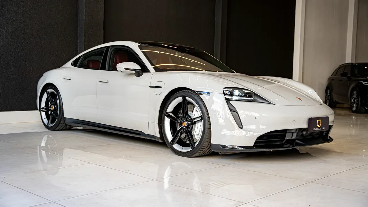 Porsche Taycan - Imagem 3
