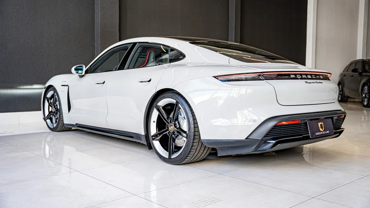 Porsche Taycan - Imagem 5