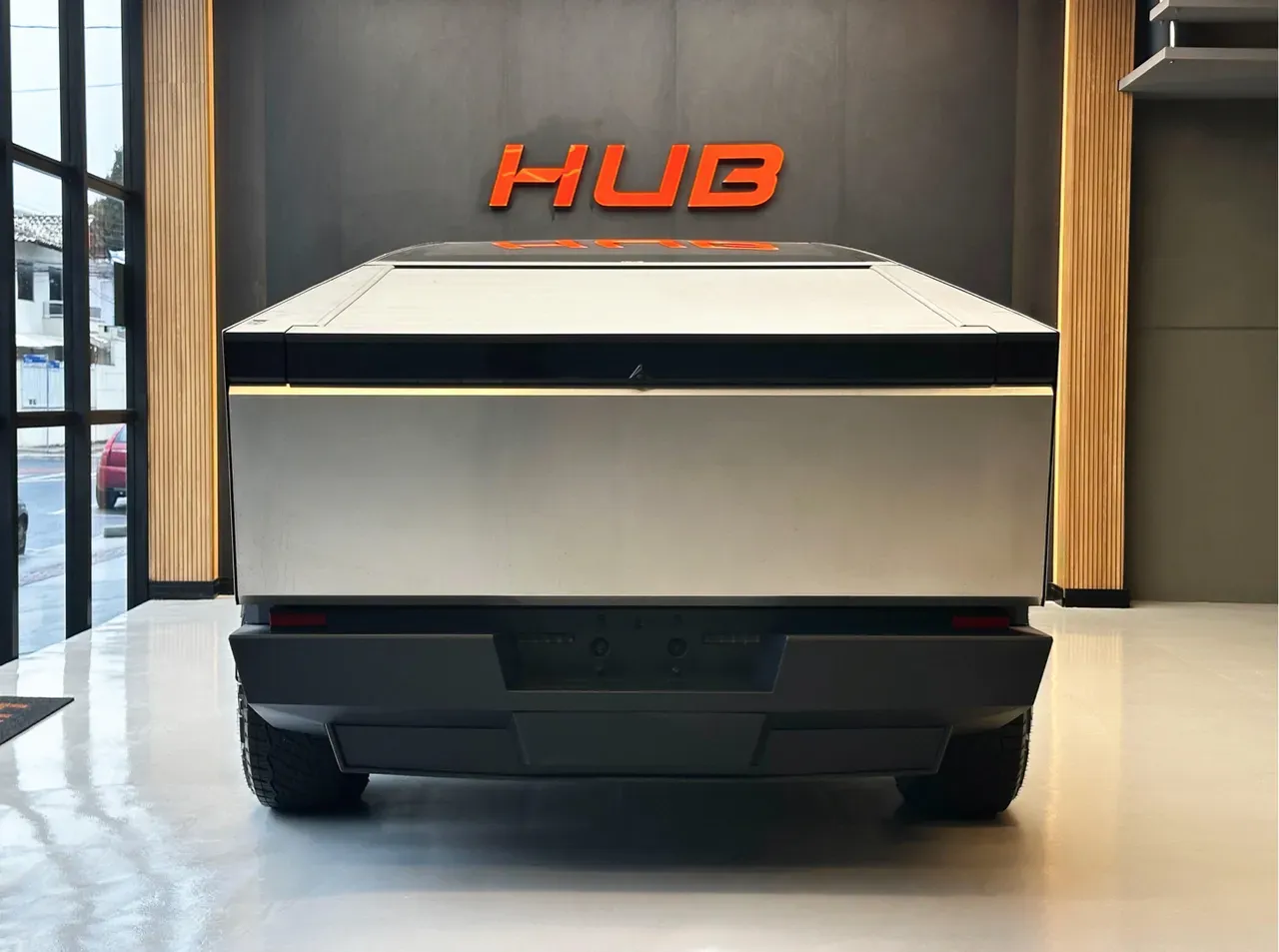 Tesla Cybertruck - Imagem 10