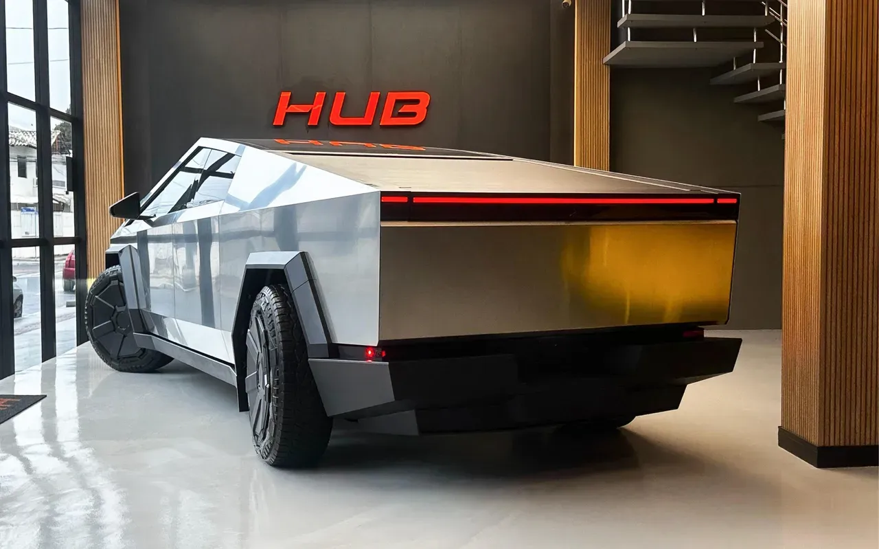 Tesla Cybertruck - Imagem 11