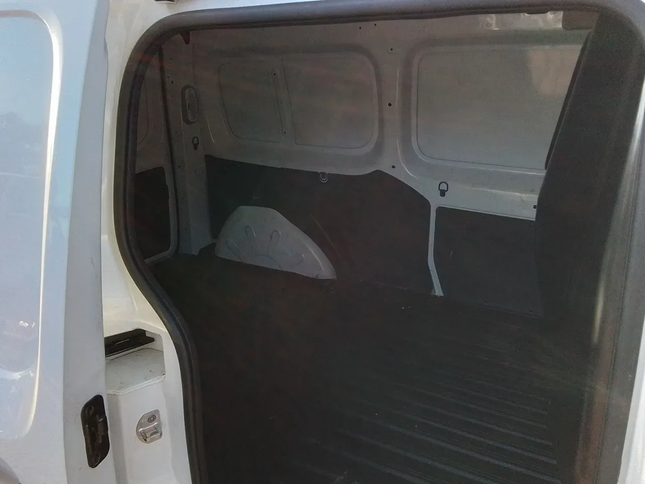 Renault Kangoo Z.e. - Imagem 9