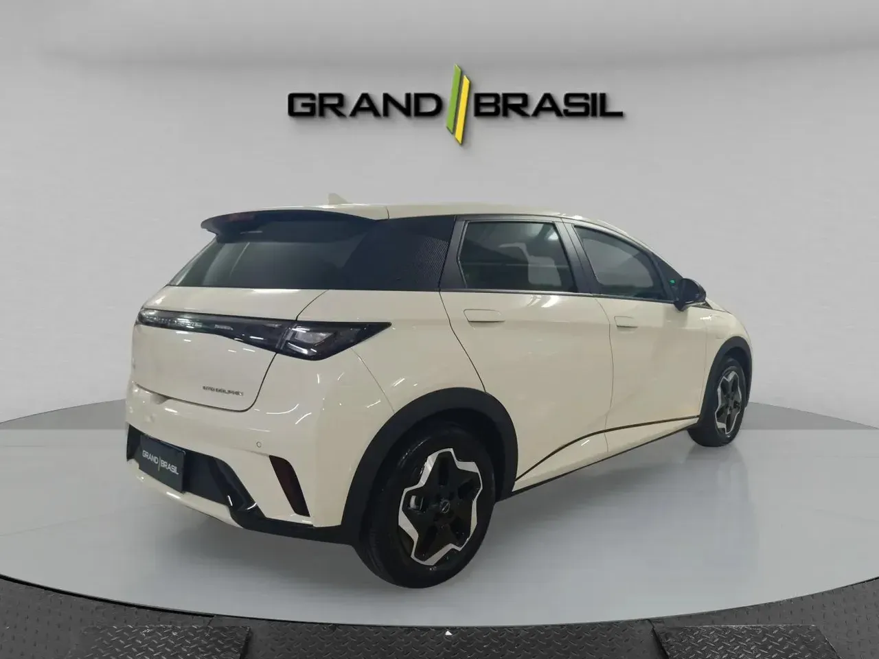 BYD Dolphin - Imagem 3