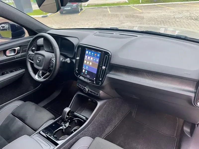Volvo XC40 - Imagem 9