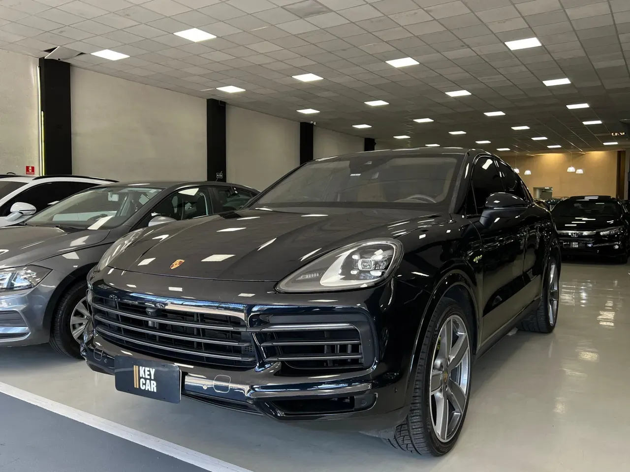 Porsche Cayenne E-hybrid - Imagem 3
