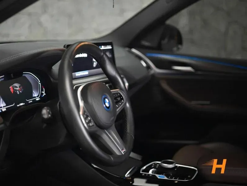 BMW IX3 - Imagem 13