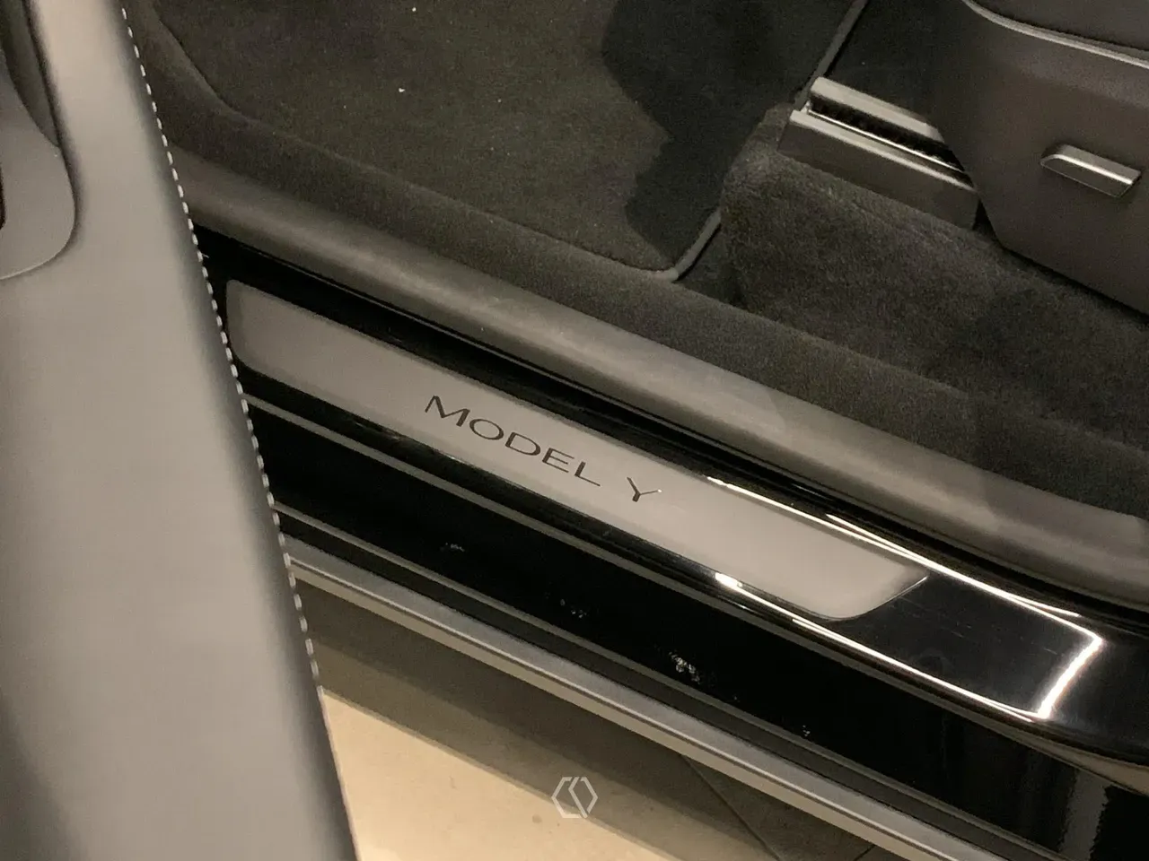 Tesla Model Y - Imagem 6