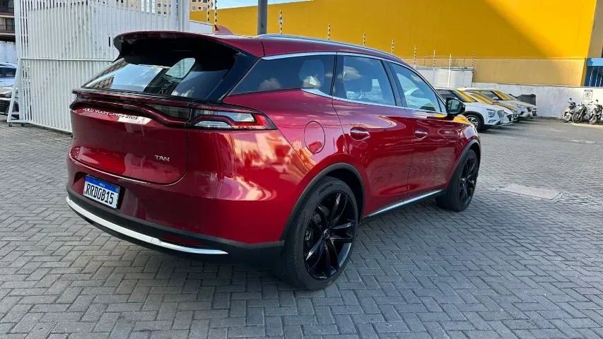 BYD Tang - Imagem 8
