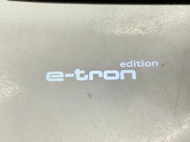 Audi Q8 E-tron - Imagem 15