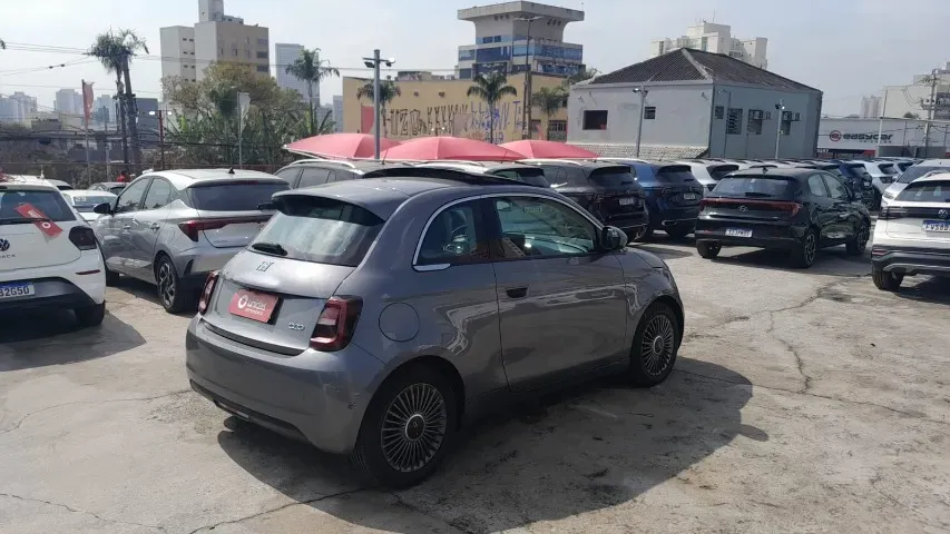 Fiat 500e - Imagem 6