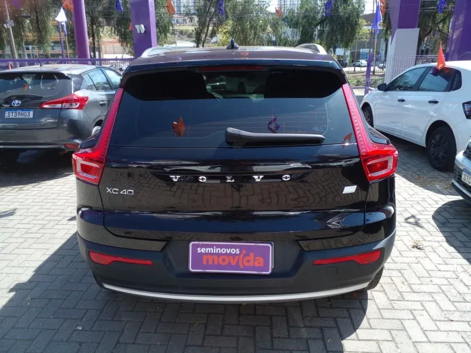 Volvo XC40 Recharge Plug-in Hybrid - Imagem 5