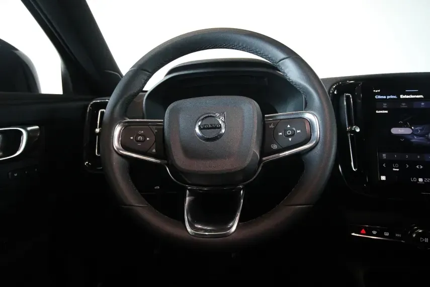 Volvo XC40 Recharge - Imagem 5