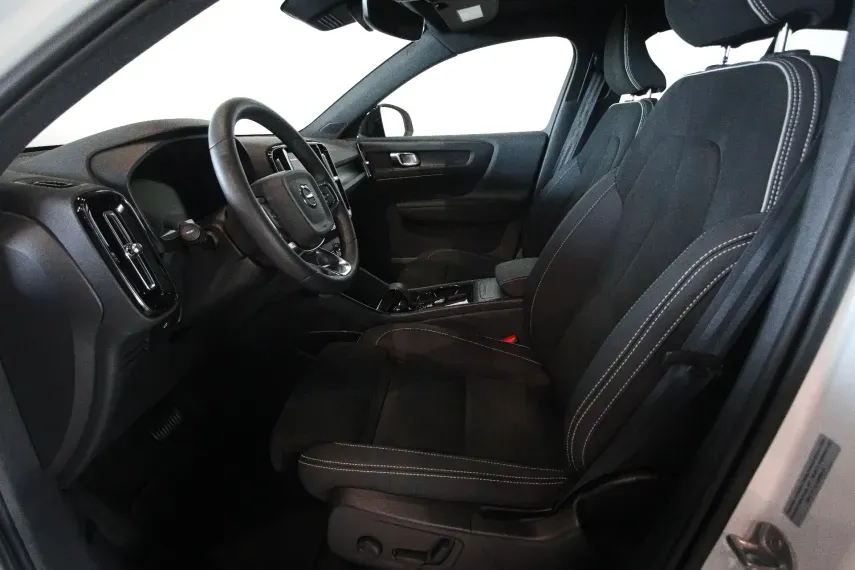 Volvo XC40 Recharge - Imagem 9