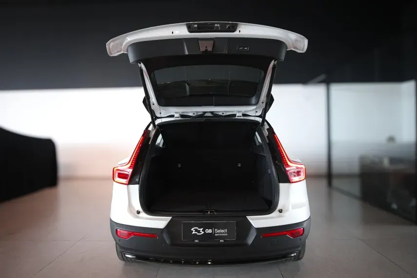 Volvo XC40 Recharge - Imagem 17