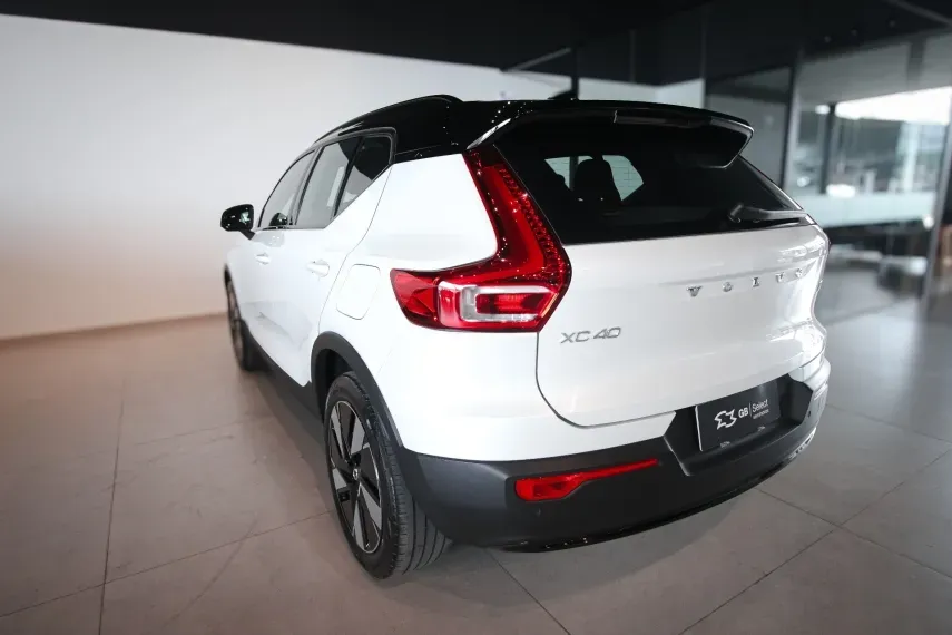 Volvo XC40 Recharge - Imagem 18