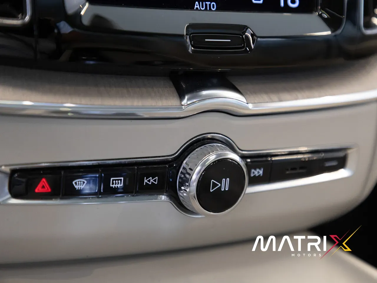 Volvo Xc60 Recharge Plug-in Hybrid - Imagem 12