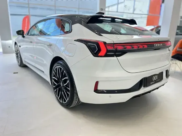 Zeekr 001 - Imagem 2
