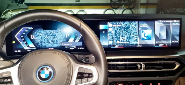 BMW I4 Edrive40 - Imagem 18