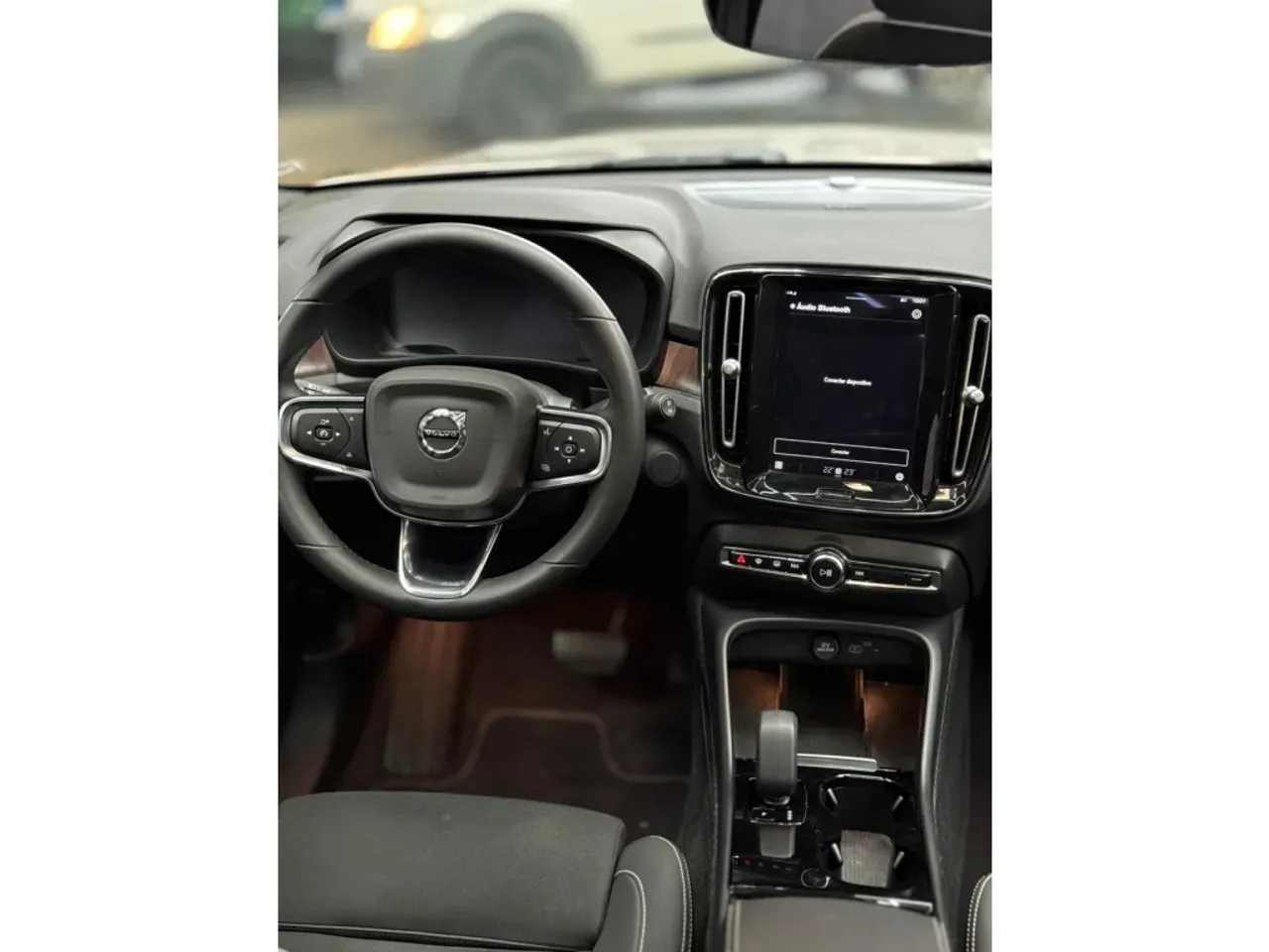 Volvo XC40 Recharge - Imagem 16