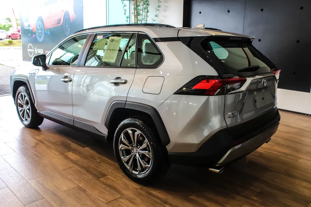 Toyota Rav4 - Imagem 13