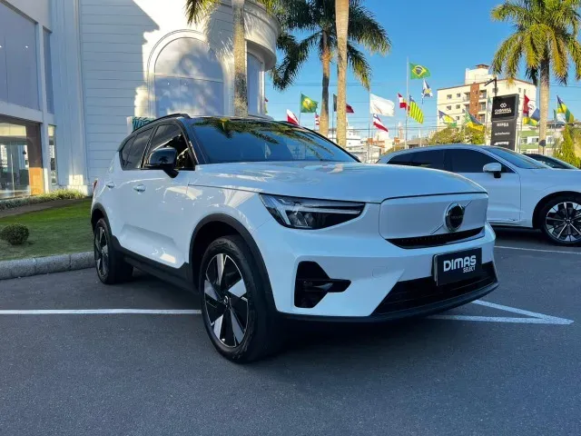 Volvo XC40 Recharge - Imagem 7