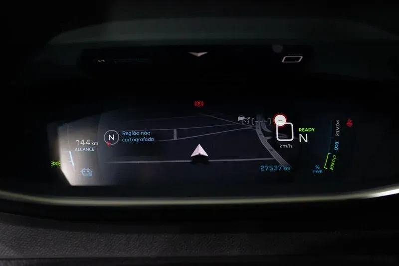 Peugeot E-2008 - Imagem 12