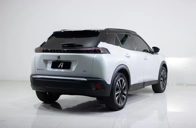 Peugeot E-2008 - Imagem 16