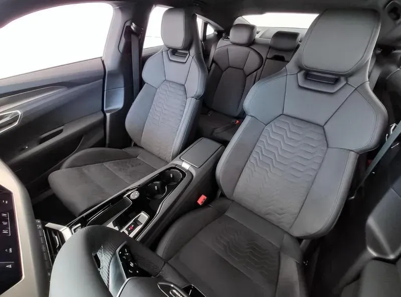 Audi E-tron  GT - Imagem 15