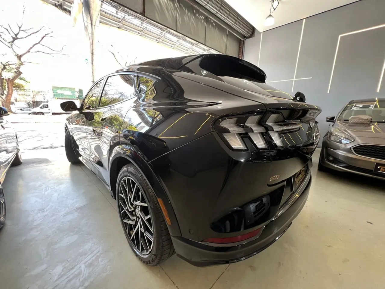 Ford Mustang Mach-e - Imagem 5