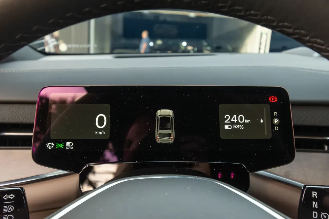 Volvo Ex90 - Imagem 18