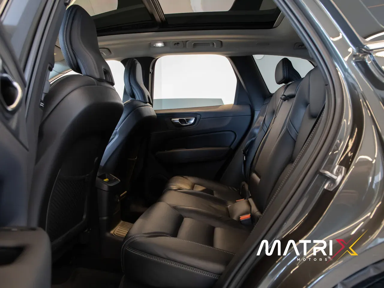 Volvo Xc60 Recharge Plug-in Hybrid - Imagem 19