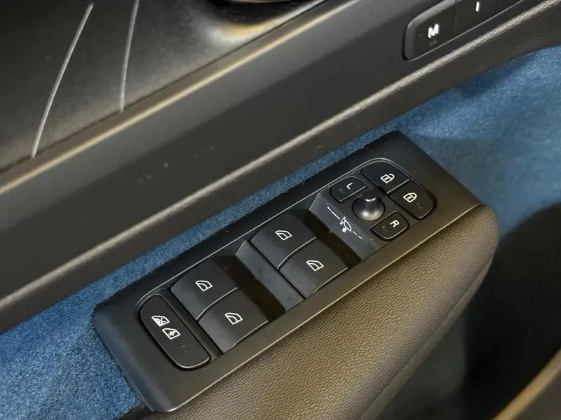 Volvo XC40 Recharge - Imagem 17