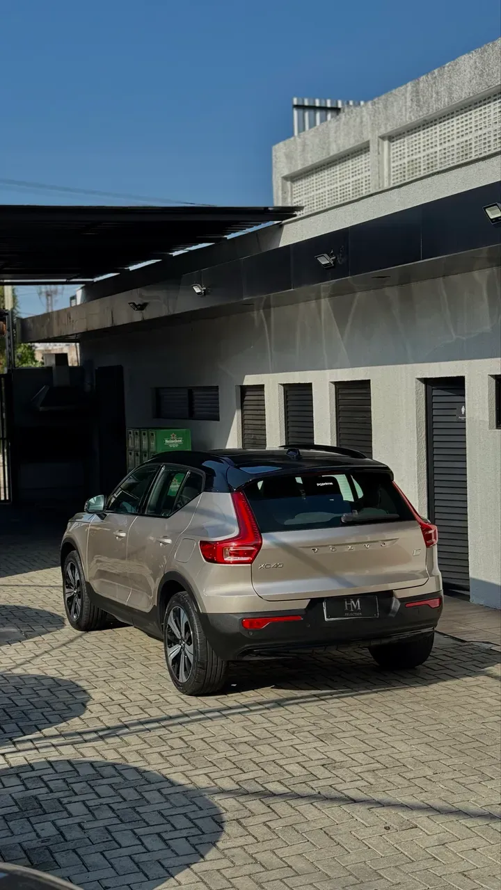 Volvo XC40 Recharge - Imagem 4