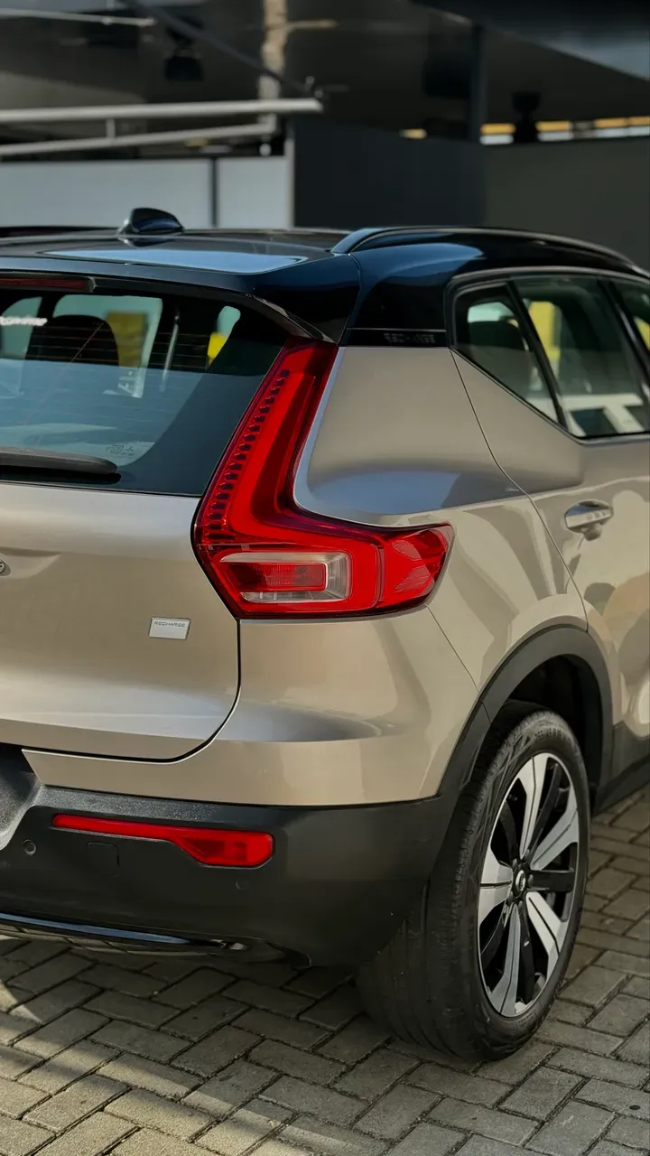 Volvo XC40 Recharge - Imagem 5
