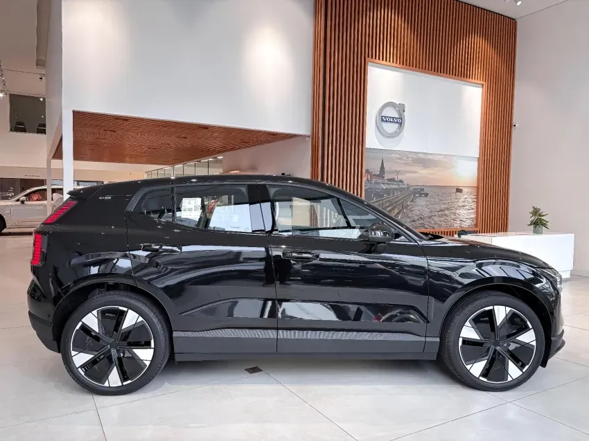 Volvo EX30 - Imagem 6