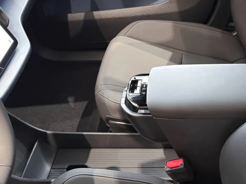 Volvo EX30 - Imagem 13