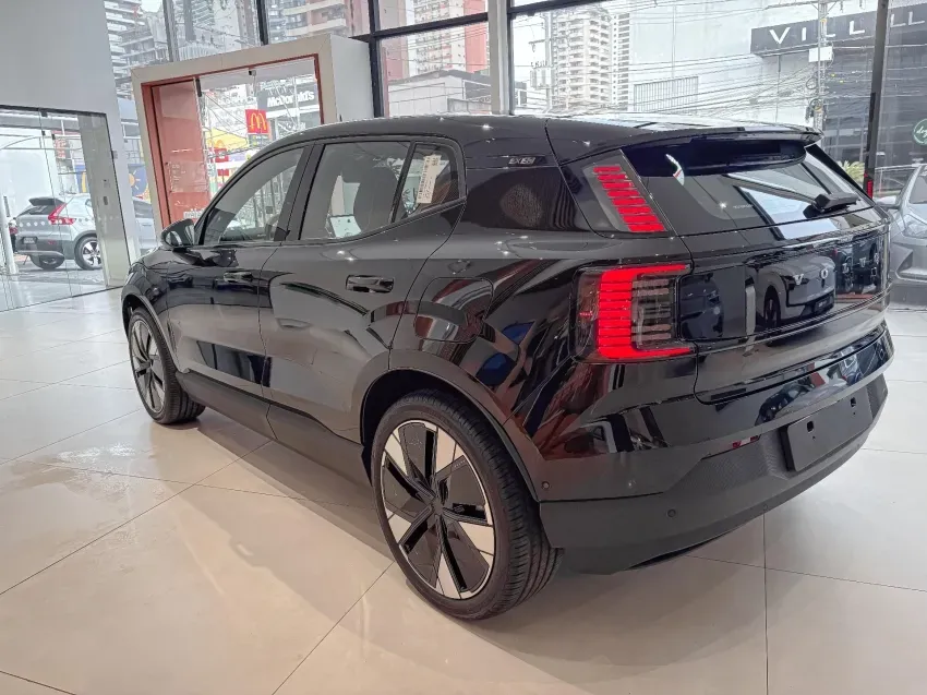 Volvo EX30 - Imagem 16