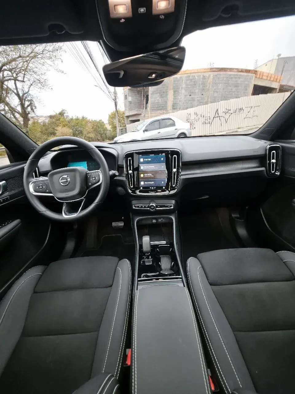 Volvo XC40 Recharge - Imagem 15