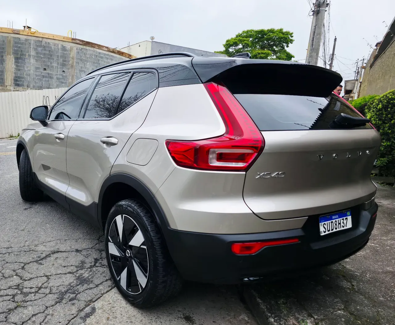 Volvo XC40 Recharge - Imagem 20