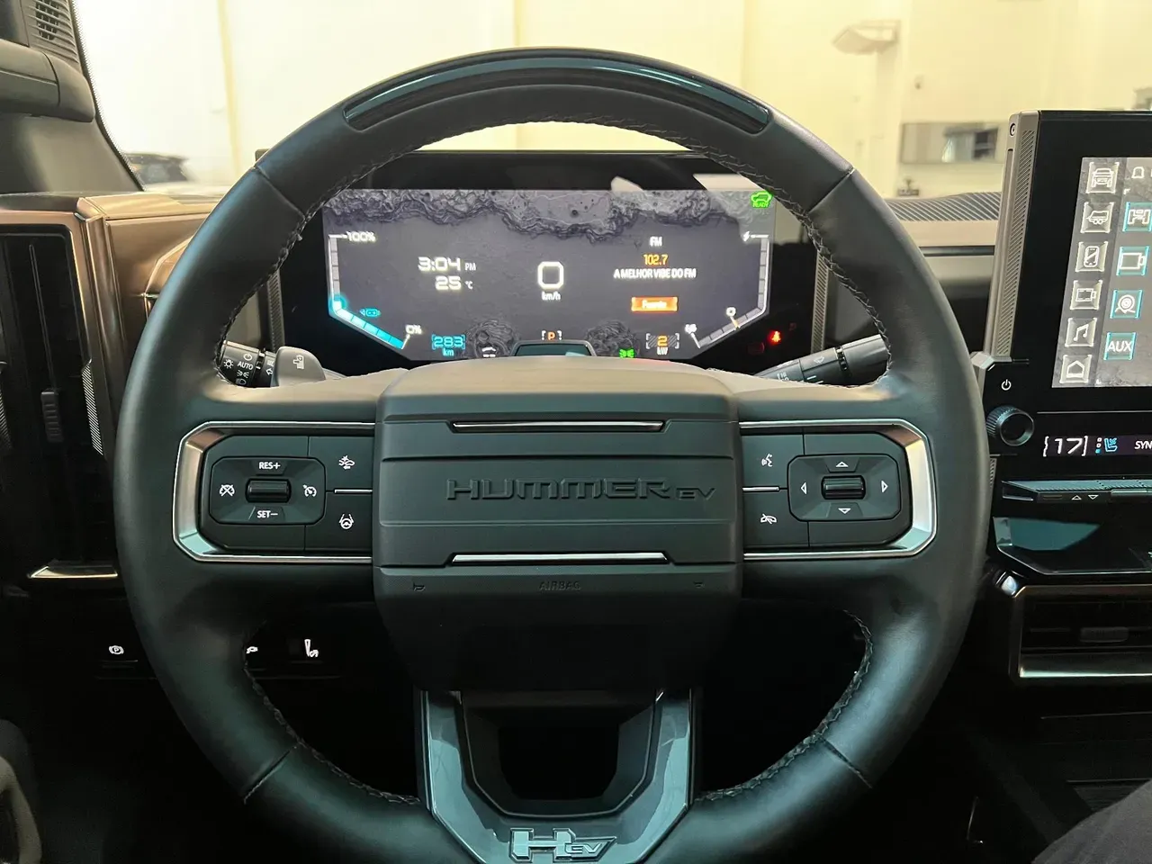 GMC Hummer EV SUV - Imagem 15