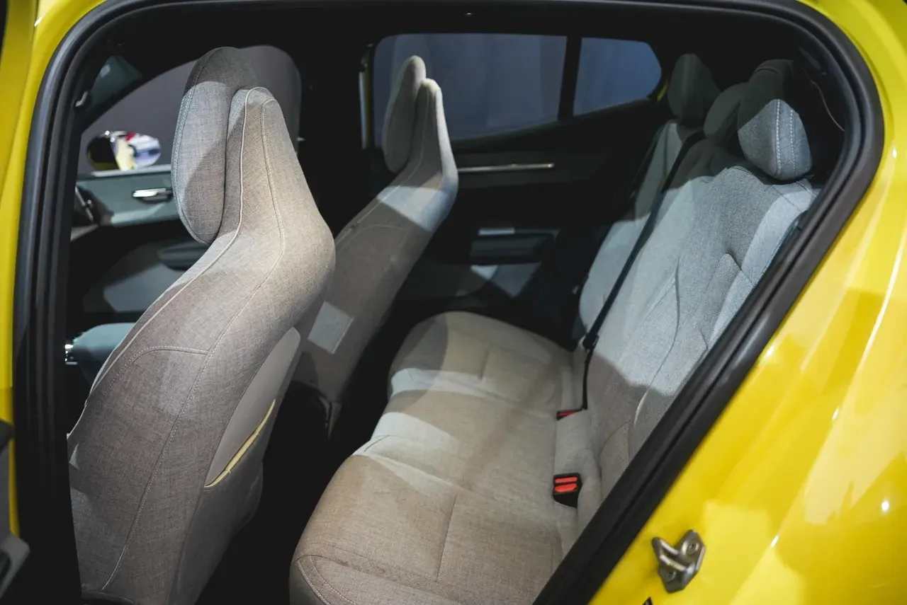 Volvo EX30 - Imagem 15