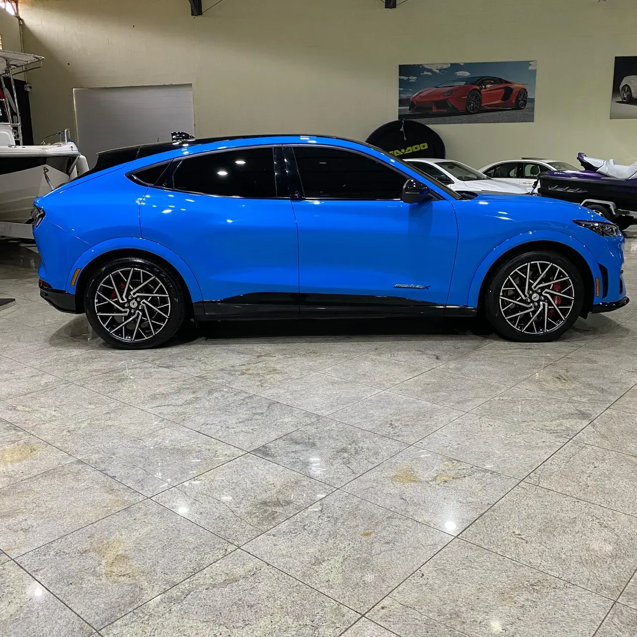 Ford Mustang Mach-e - Imagem 3